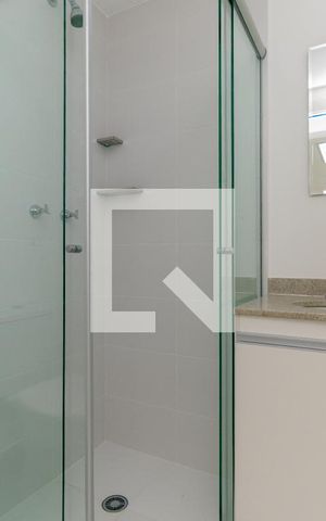 Apartamento à venda com 40m², 2 quartos e sem vaga Apartamento à venda com 40m², 2 quartos e sem vagaBanheiro