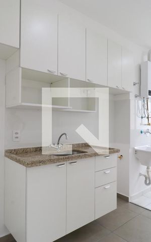 Apartamento para alugar com 39m², 2 quartos e sem vagaCozinha e Área de Serviço