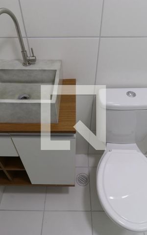 Apartamento para alugar com 39m², 2 quartos e sem vagaBanheiro