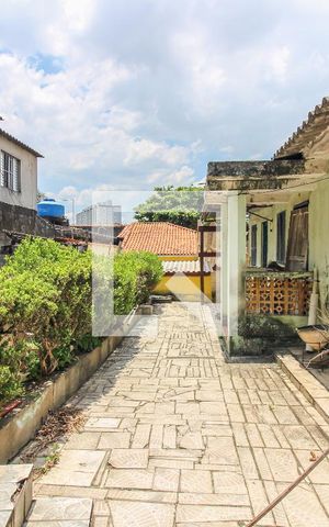 Casa à venda com 100m², 2 quartos e 4 vagas Casa à venda com 100m², 2 quartos e 4 vagasÁrea Externa