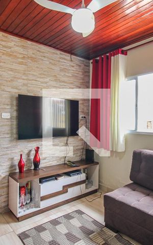 Casa à venda com 100m², 2 quartos e 4 vagas Casa à venda com 100m², 2 quartos e 4 vagasSala