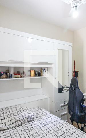 Casa à venda com 100m², 2 quartos e 4 vagas Casa à venda com 100m², 2 quartos e 4 vagasQuarto 2