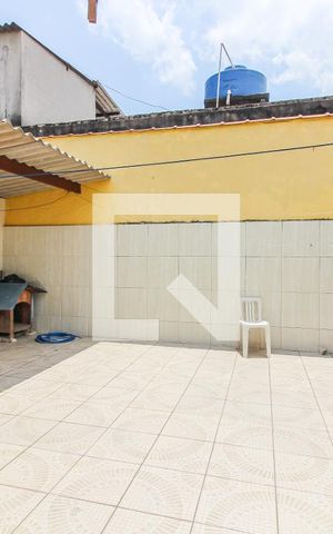 Casa à venda com 100m², 2 quartos e 4 vagas Casa à venda com 100m², 2 quartos e 4 vagasÁrea Externa