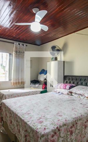 Casa à venda com 100m², 2 quartos e 4 vagas Casa à venda com 100m², 2 quartos e 4 vagasQuarto 1