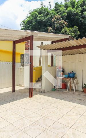 Casa à venda com 100m², 2 quartos e 4 vagas Casa à venda com 100m², 2 quartos e 4 vagasÁrea Externa