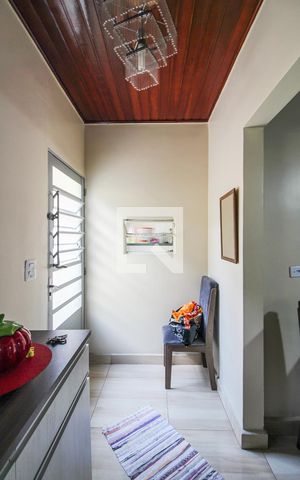 Casa à venda com 100m², 2 quartos e 4 vagas Casa à venda com 100m², 2 quartos e 4 vagasCozinha