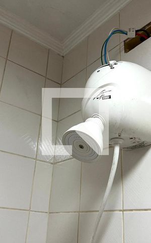 Casa à venda com 220m², 4 quartos e 2 vagas Casa à venda com 220m², 4 quartos e 2 vagasBanheiro de serviço