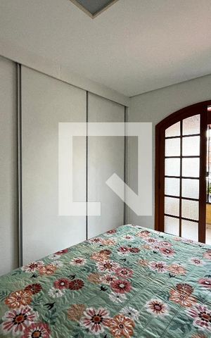 Casa à venda com 220m², 4 quartos e 2 vagas Casa à venda com 220m², 4 quartos e 2 vagasSuite 2