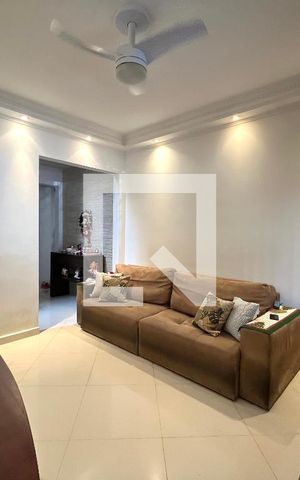 Casa à venda com 220m², 4 quartos e 2 vagas Casa à venda com 220m², 4 quartos e 2 vagasSala 1