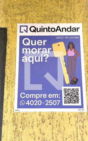 Casa à venda com 220m², 4 quartos e 2 vagas Casa à venda com 220m², 4 quartos e 2 vagasPlaquinha