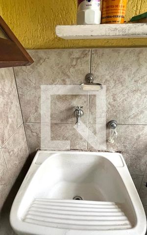 Casa à venda com 220m², 4 quartos e 2 vagas Casa à venda com 220m², 4 quartos e 2 vagasÁrea de Serviço