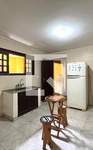 Casa à venda com 220m², 4 quartos e 2 vagas Casa à venda com 220m², 4 quartos e 2 vagasCozinha 2