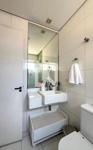 Casa à venda com 220m², 4 quartos e 2 vagas Casa à venda com 220m², 4 quartos e 2 vagasBanheiro da Suíte 2