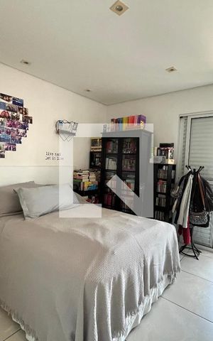 Casa à venda com 220m², 4 quartos e 2 vagas Casa à venda com 220m², 4 quartos e 2 vagasSuite 1
