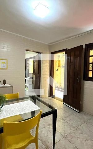 Casa à venda com 220m², 4 quartos e 2 vagas Casa à venda com 220m², 4 quartos e 2 vagasCopa 2
