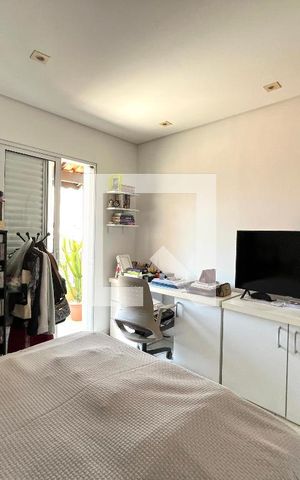 Casa à venda com 220m², 4 quartos e 2 vagas Casa à venda com 220m², 4 quartos e 2 vagasSuite 1