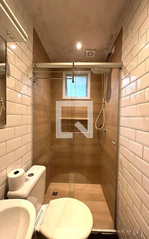 Casa de condomínio à venda com 150m², 6 quartos e 1 vaga Casa de condomínio à venda com 150m², 6 quartos e 1 vagaBanheiro ap 3