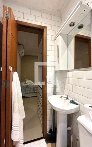 Casa de condomínio à venda com 150m², 6 quartos e 1 vaga Casa de condomínio à venda com 150m², 6 quartos e 1 vagaBanheiro ap 3