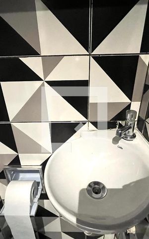 Casa de condomínio à venda com 150m², 6 quartos e 1 vaga Casa de condomínio à venda com 150m², 6 quartos e 1 vagaBanheiro ap 2