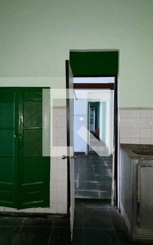 Casa à venda com 220m², 3 quartos e sem vaga Casa à venda com 220m², 3 quartos e sem vagaCozinha