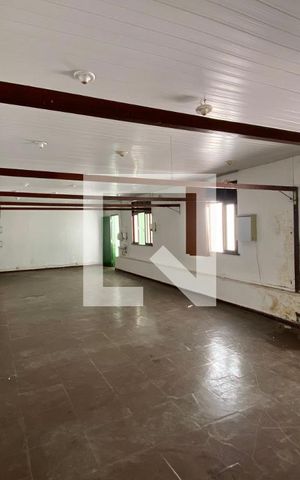 Casa à venda com 220m², 3 quartos e sem vaga Casa à venda com 220m², 3 quartos e sem vagaSala 3