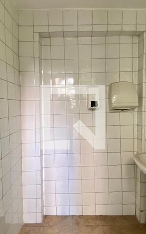 Casa à venda com 220m², 3 quartos e sem vaga Casa à venda com 220m², 3 quartos e sem vagaBanheiro 2