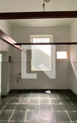 Casa à venda com 220m², 3 quartos e sem vaga Casa à venda com 220m², 3 quartos e sem vagaSala 2