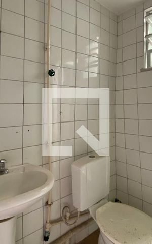 Casa à venda com 220m², 3 quartos e sem vaga Casa à venda com 220m², 3 quartos e sem vagaBanheiro 2