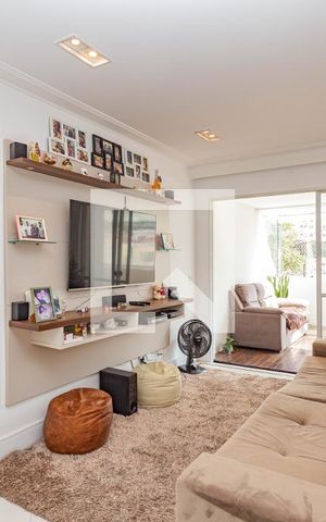 Apartamento à venda com 102m², 3 quartos e 1 vaga Apartamento à venda com 102m², 3 quartos e 1 vagaSala