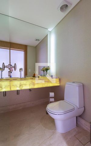 Apartamento à venda com 370m², 3 quartos e 5 vagas Apartamento à venda com 370m², 3 quartos e 5 vagasLavabo