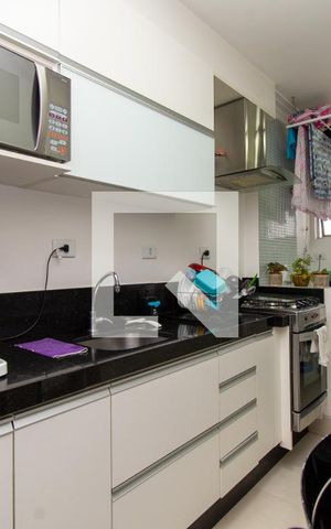 Apartamento à venda com 64m², 2 quartos e 1 vaga Apartamento à venda com 64m², 2 quartos e 1 vagaCozinha
