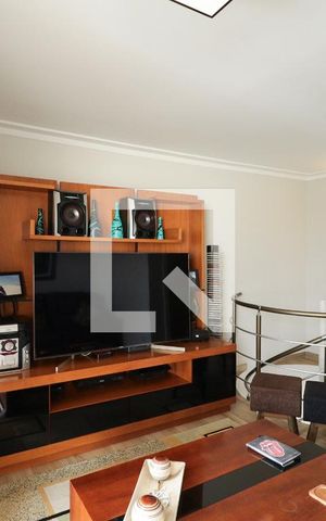 Apartamento à venda com 180m², 3 quartos e 3 vagas Apartamento à venda com 180m², 3 quartos e 3 vagasSala de TV