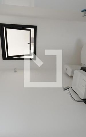 Casa de condomínio à venda com 350m², 4 quartos e 4 vagasLavabo