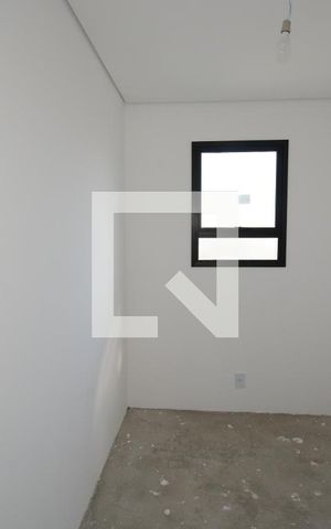 Casa de condomínio à venda com 350m², 4 quartos e 4 vagasCloset da suíte 1