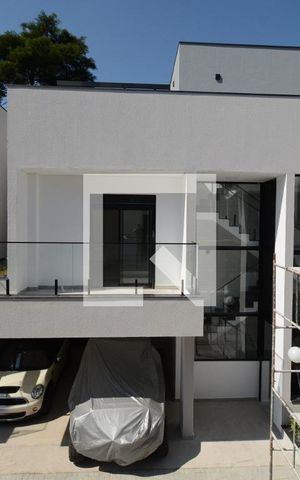 Casa de condomínio à venda com 350m², 4 quartos e 4 vagasVista da Varanda