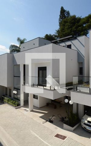 Casa de condomínio à venda com 350m², 4 quartos e 4 vagasVista da Varanda
