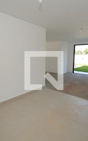 Casa de condomínio à venda com 350m², 4 quartos e 4 vagasCozinha