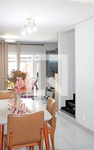 Casa de condomínio para alugar com 112m², 3 quartos e 3 vagasSala