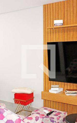 Casa de condomínio para alugar com 112m², 3 quartos e 3 vagasSala