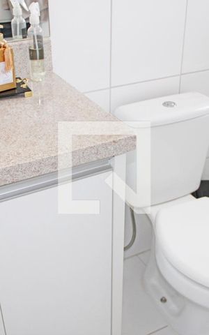 Casa de condomínio para alugar com 112m², 3 quartos e 3 vagasBanheiro 1