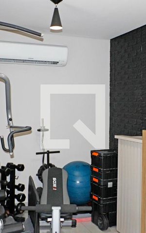 Casa de condomínio para alugar com 112m², 3 quartos e 3 vagasSala