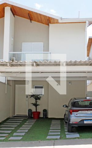 Casa de condomínio para alugar com 112m², 3 quartos e 3 vagasFachada