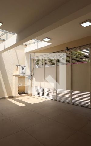 Casa à venda com 300m², 3 quartos e 2 vagasGaragem