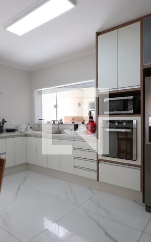 Casa à venda com 300m², 3 quartos e 2 vagasCozinha