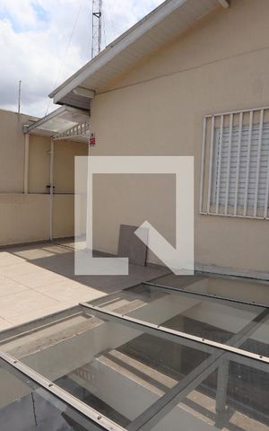 Casa à venda com 300m², 3 quartos e 2 vagasVaranda piso superior
