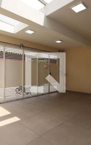 Casa à venda com 300m², 3 quartos e 2 vagasGaragem