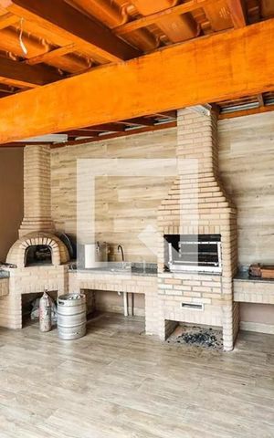 Apartamento à venda com 121m², 2 quartos e 1 vaga Apartamento à venda com 121m², 2 quartos e 1 vagaChurrasqueira
