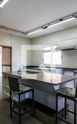 Casa à venda com 1541m², 6 quartos e 5 vagas