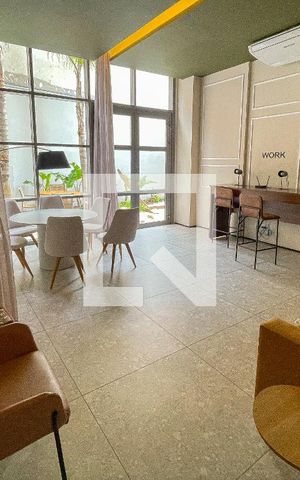 Studio para alugar com 24m², 1 quarto e sem vaga Studio para alugar com 24m², 1 quarto e sem vagaCoworking