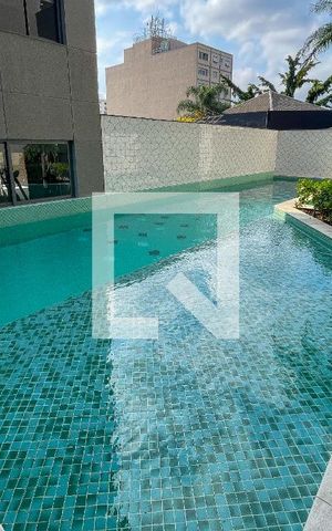 Studio para alugar com 24m², 1 quarto e sem vaga Studio para alugar com 24m², 1 quarto e sem vagaÁrea comum - Piscina